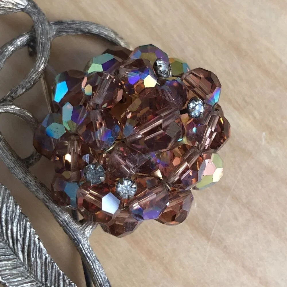 Vintage Purple Aurora Borealis Crystal Gold Tone Rhinestone Flower & Bud Brooch